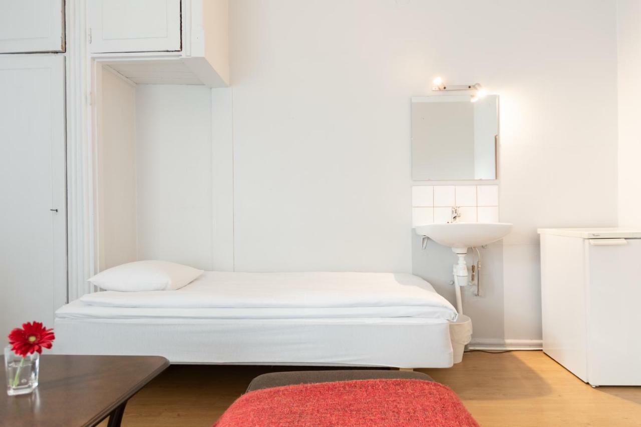 Hostel Buisto ポリ エクステリア 写真